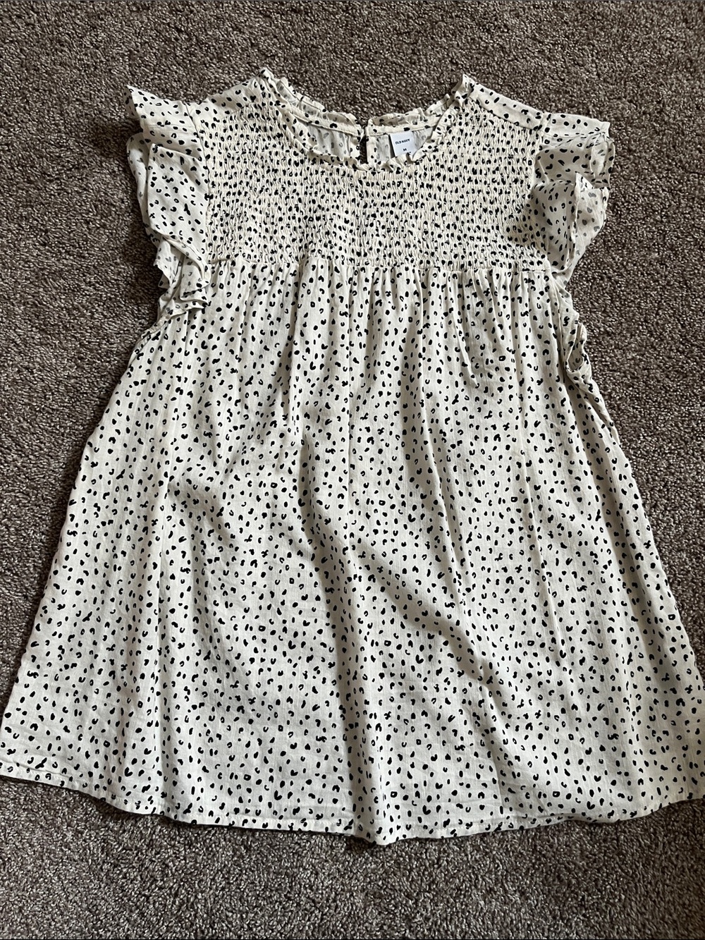 Old Navy Cream Blouse with Black Spot Smocking & Ruffle Sleeves Women’s Medium